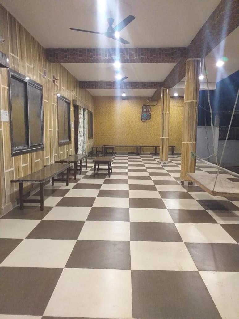 Radhe Krishna Villa Dhanwar Exterior photo